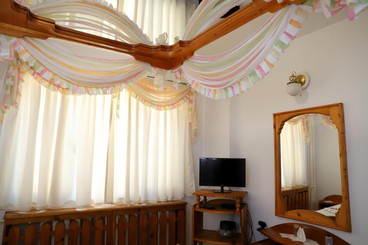 Kocherinovo Hotel Mishel מראה חיצוני תמונה