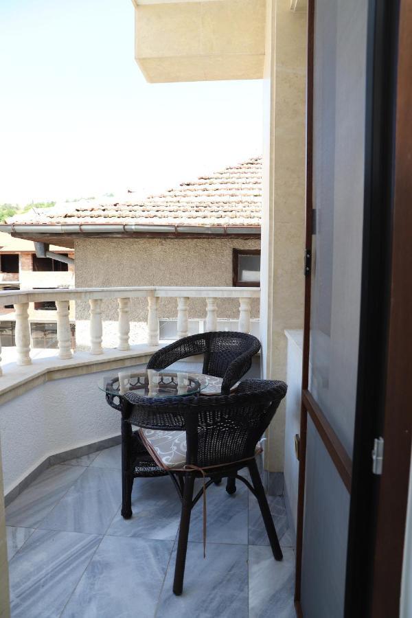 Kocherinovo Hotel Mishel מראה חיצוני תמונה
