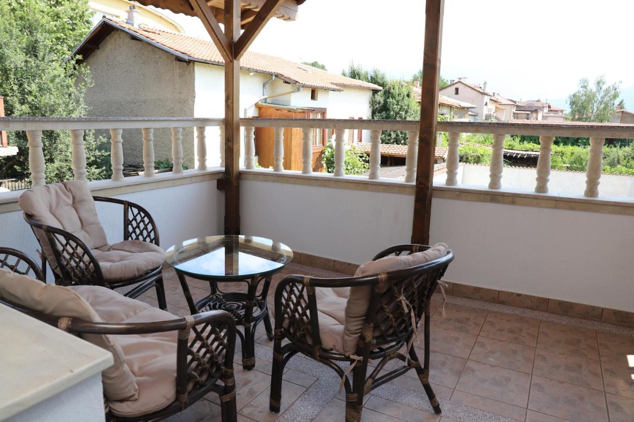 Kocherinovo Hotel Mishel מראה חיצוני תמונה