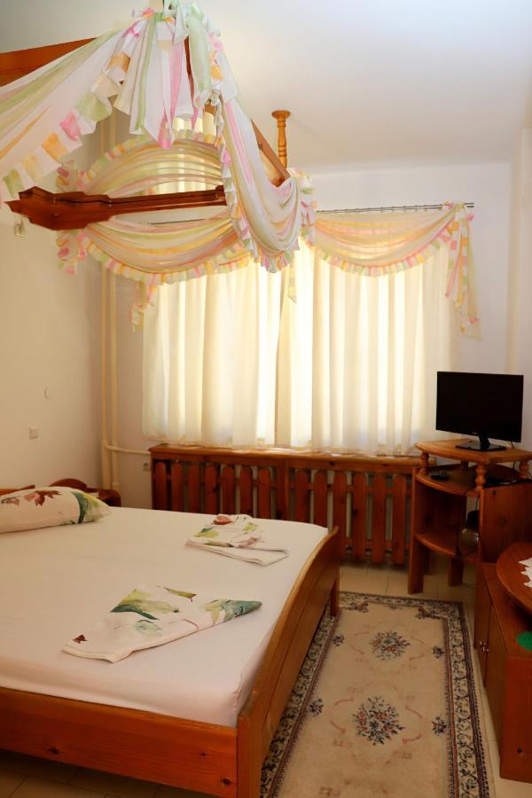 Kocherinovo Hotel Mishel מראה חיצוני תמונה
