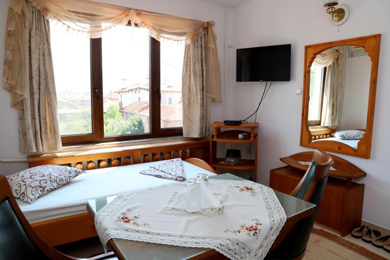 Kocherinovo Hotel Mishel מראה חיצוני תמונה